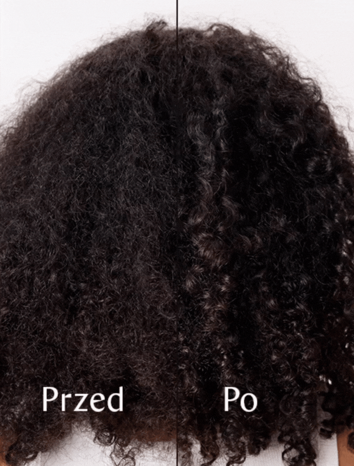 Włosy afro przed i po zastosowaniu produktu do pielęgnacji - widoczne wygładzenie i podkreślenie loków.